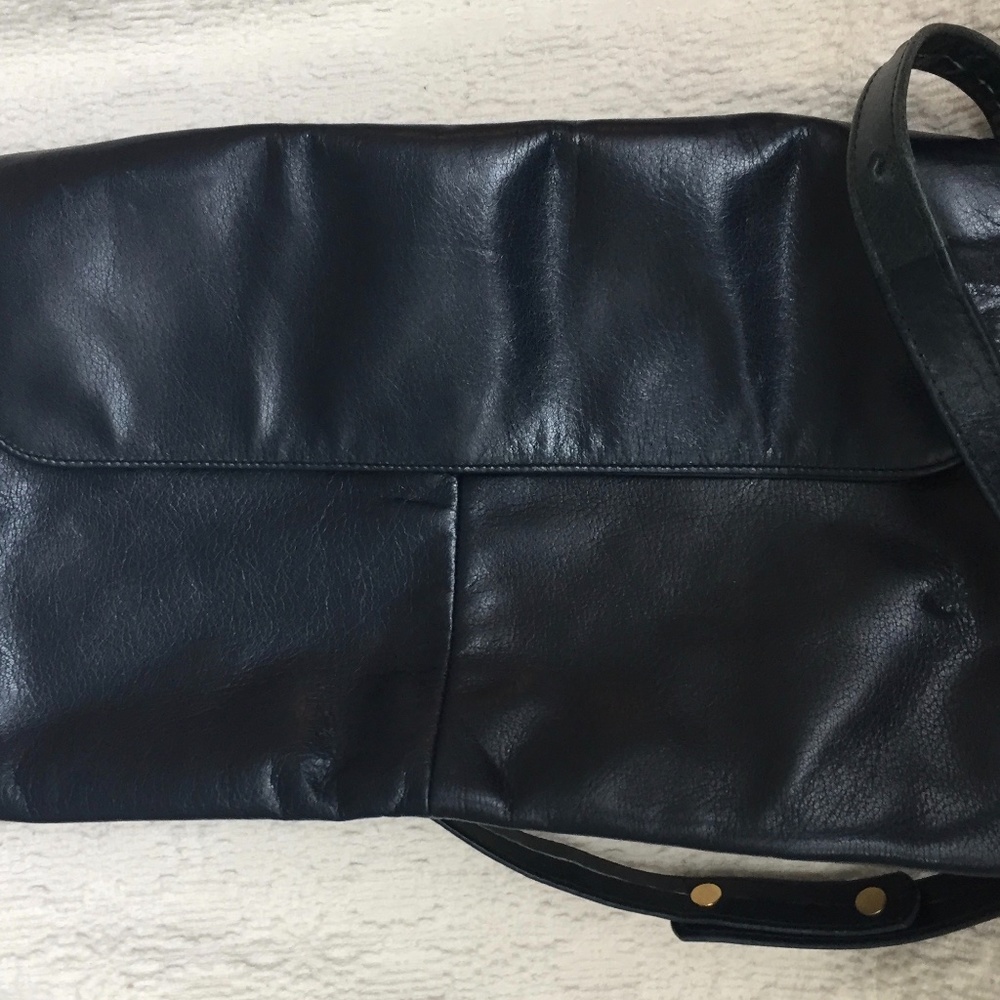 1980s Rodo (Italy) Leather adjustable strap purse